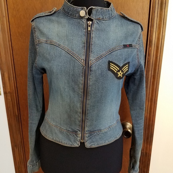 slimming jean jacket